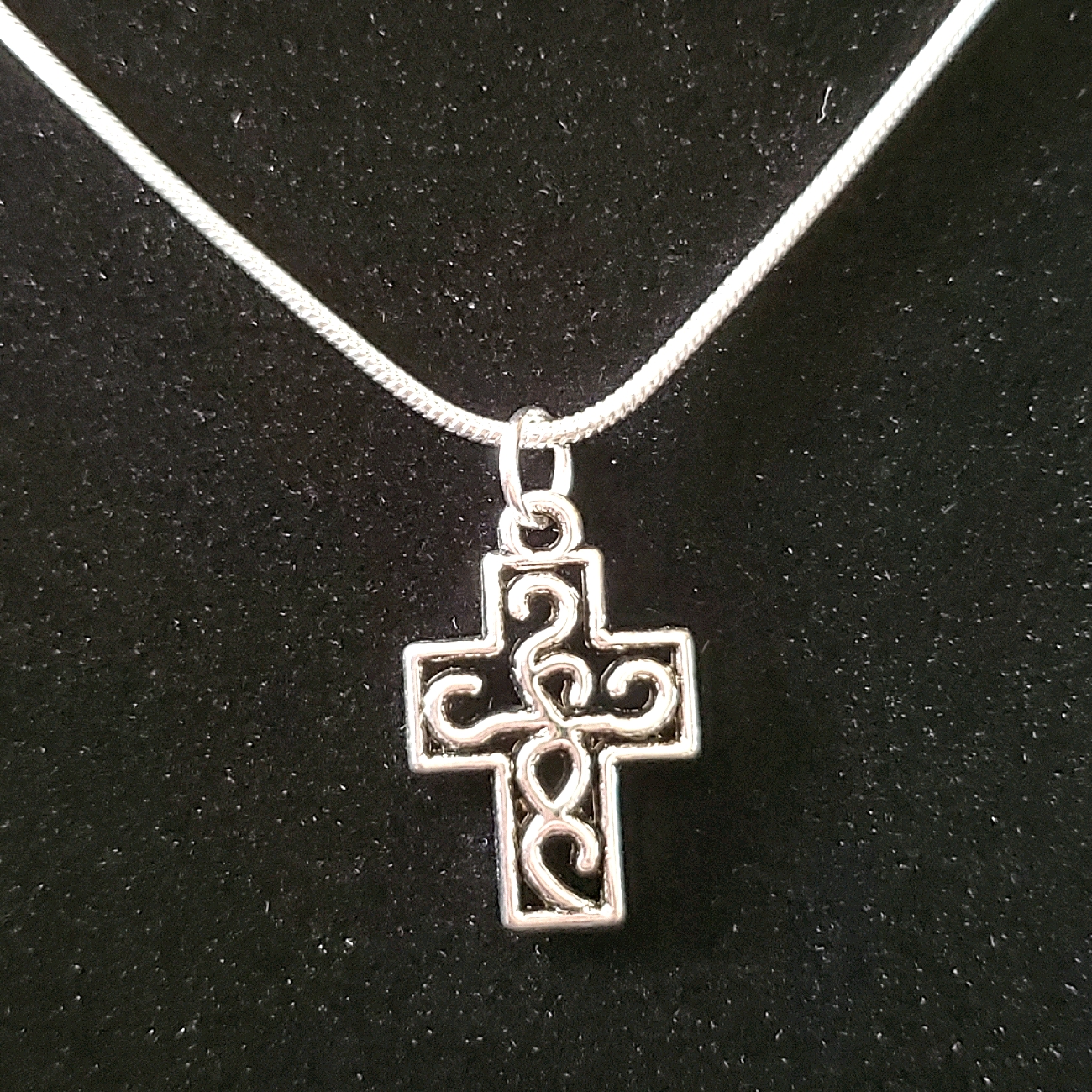 Scroll Design Cross 20